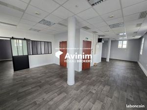 Bureaux 83 m² Chessy