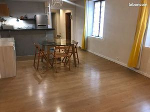 Apt 65 m² 2 chambres dans ancien hôtel particulier