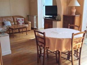 Maison individuelle de 143 m2 proche commerces  écoles et mairie (arrêt de bus)