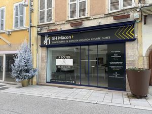 Local commercial 75 m² Mâcon