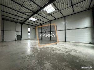 Local d'activité 258 m²