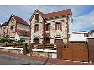 Maison 5 pièces 140 m²