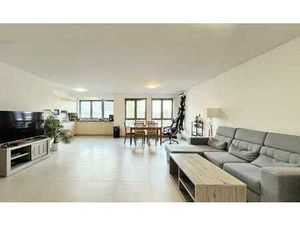 IX - Apt de 2 ch. avec terrasse + Parking 100€