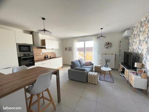 Appartement T3 61 m² – Dernier étage – Limite Lyon 8