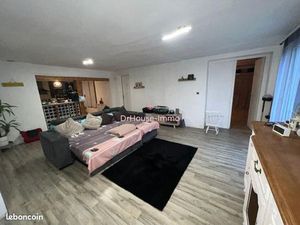 Maison 10 pièces 154 m²