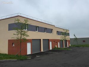 Location Local d'activité entrepôt et bureau