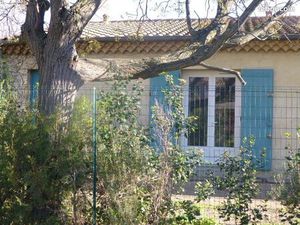 STUDIO 27 m2 plain pied sur jardin