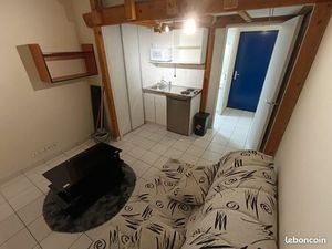 Studio 16m2 + lit mezzanine proche remparts