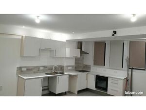 Rez-de-jardin de standing avec terrasse et jardinet – L’Étrat