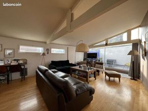 Triplex 1 pièce 159 m²