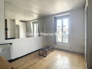 Studio au 6ème étage