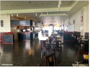 Local commercial 550 m²