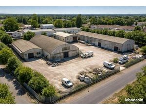 Local industriel 1 486 m²