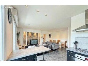 Appartement 3 pièces 60 m2 Chassieu centre