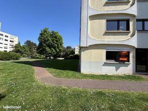 42 m² + pkg privé ss-terrain