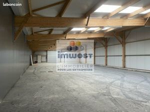 Local d'activité 225 m²