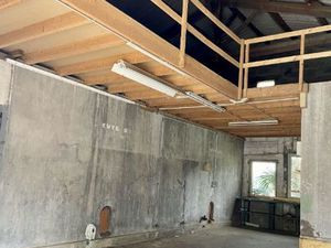 Entrepôt- stockage-résidence principale