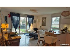 Très Joli T3 vue Château côté village