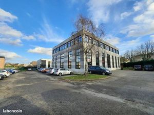Bureaux 253 m²