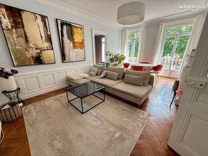 Appartement haussmannien 93m2 + parking