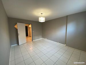 Local Bureau à louer