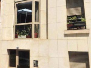 F2 meublé 48 m2 hôtel de ville