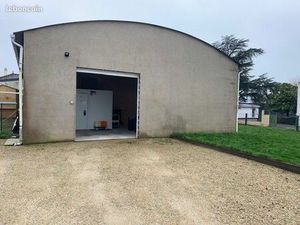 Local à Usage Commercial / Atelier 60m²