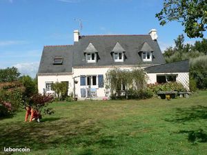 Maison + appartement sur terrain de 1629 m²