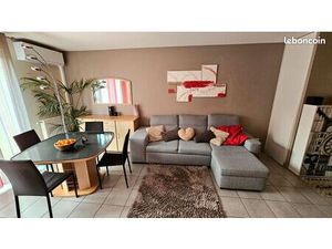 Appartement T3 60m2  RDJ avec terrasse et jardin  lumineux et au calme