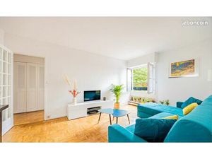 Studio au 4ème étage