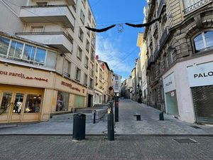 Local commercial 100m2 – Hyper-Centre de Limoges  emplacement n1