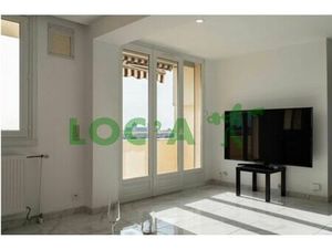 Location appartement 4 pièces 79 m² à Dijon (21000)