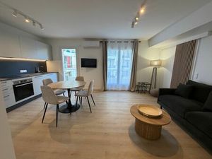Grand T2 de 44 75 m² situé dans le centre-ville d’Antibes + Cave
