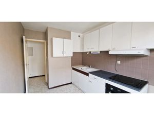 A LOUER APPARTEMENT DE TYPE F3 AVEC BALCON ET CAVE A AMELIE