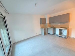 SANARY - T2 REZ DE CHAUSSEE