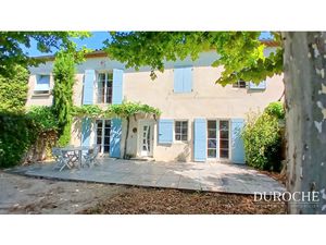 Vedène  Mas mitoyen avec garage et jardin 3 chambres  cadr