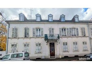 Appartement F7 120 m²