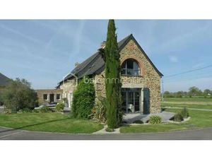 Vente Longère et corps de ferme à Vitré (35500) : à vendre / 269m² Vitré