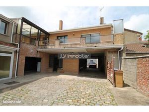 Maison 6 pièces 360 m²