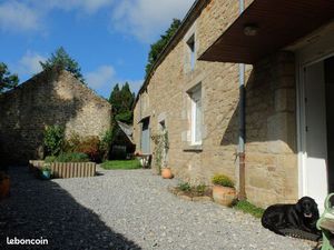 Maison  dependances  grand terrain