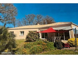 Maison récente dans secteur calme et verdoyant