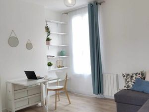Studio lumineux et calme - proche métro Portes de Paris