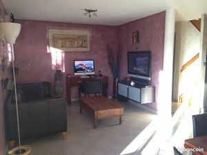 Superbe triplex F5 avec jardin  terrasses et grand garage – Genay (69730)