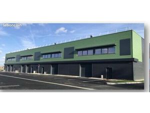 Local commercial avec bureaux