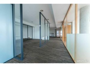Local bureaux 145 m²