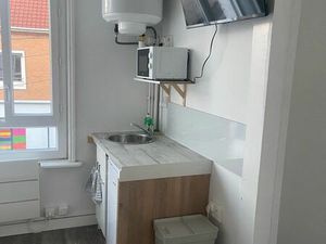 Studio centre proche commodités