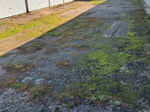 Garage avec sol cimenté