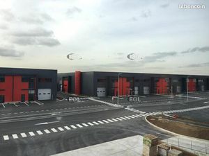 Local bureaux 865 m²