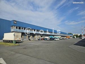 Local d'activité 485 m²