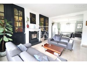 Immeuble 13 pièces 240 m²